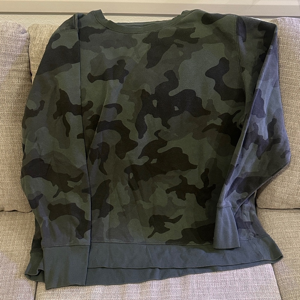 Tek Gear Camouflage Fleece Sweatshirt
